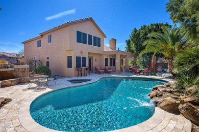 Inspiration for a southwestern pool remodel in Phoenix