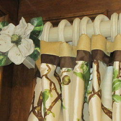 2774 - Curtains