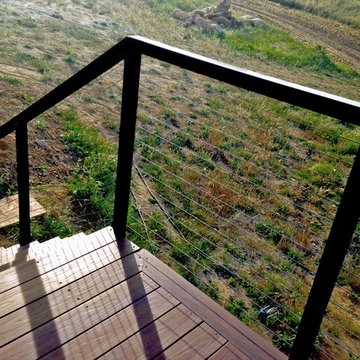Vacaville, CA: Black Aluminum Railing System