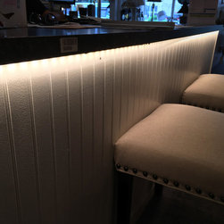 Galleries & Displays - Undercabinet Lighting