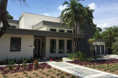 Entryway - modern entryway idea in Orlando