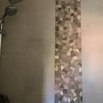 small master bathroom in Rialto