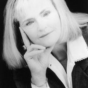 Sandra Lamb's photo