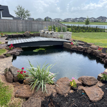 Sienna Plantation bridge koi pond