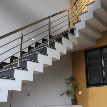 T-House