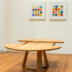Round Extension table - Dining Tables