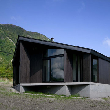 W-HOUSE
