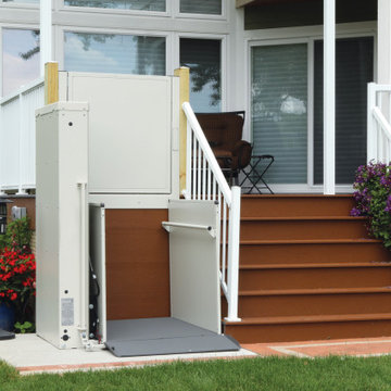New Hope PA - exterior vertical platform