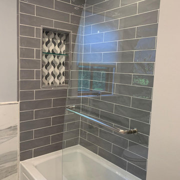 Beautiful & Budget Friendly Bathroom Makeover