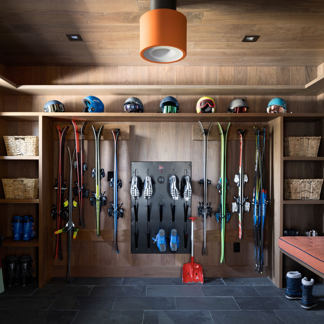 Contemporary Entry