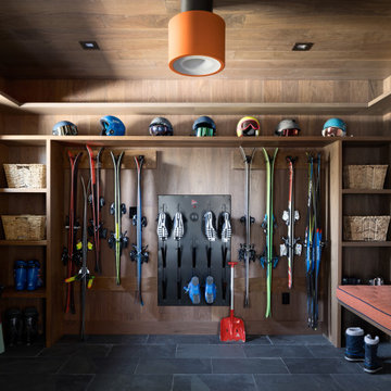 Contemporary Entry