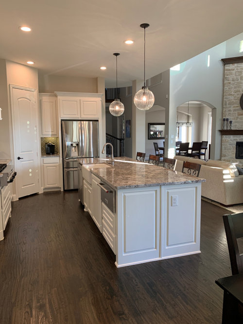 what color hardware?