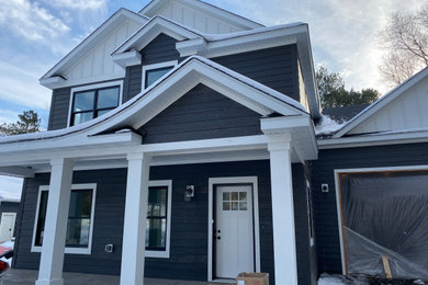 Inspiration for a timeless porch remodel in Minneapolis
