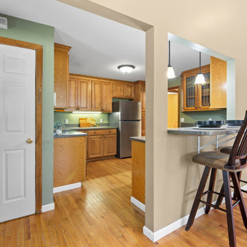 877 Chestnut Hill Road, Glastonbury, CT 06073