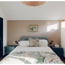 Lav master bed