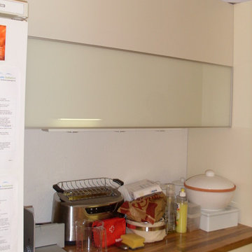 Der neue Hochfalt-Klappen-Oberschrank mit modernstem BLUM-Aventos-System