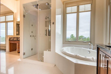Example of a bathroom design in San Francisco