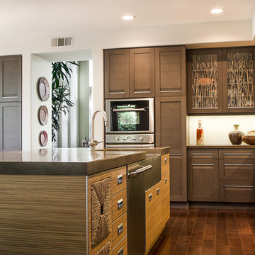 Customized Contemporary Kitchen in Newport Beach