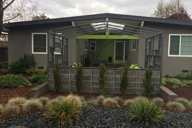 1960s exterior home photo in San Francisco
