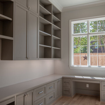 Modern Traditional-inspired Minimalist Classic