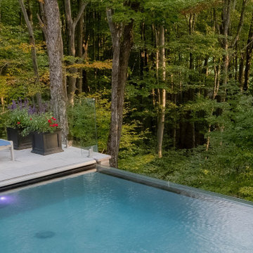 An Oasis on a Rocky Muskoka Ridge