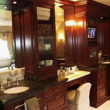 Traditional Bathroom