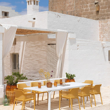 Alloro 9 Piece Extendable with Net Chairs (Mustard)