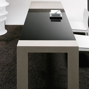 Plano Dining Table, Bross Italy