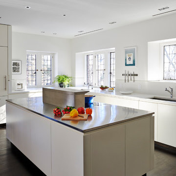 Riverdale Residence