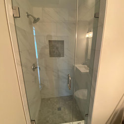 Pandora - Lake Forest - Shower Doors