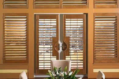 Example of a trendy living room design in Cleveland