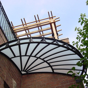 Summerhill Iron Fence Front Yard