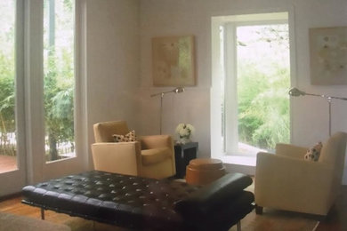 Transitional living room photo in Austin