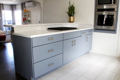 Kitchen - kitchen idea in San Diego