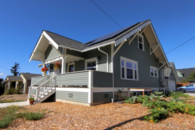 Example of a trendy house exterior design in Seattle