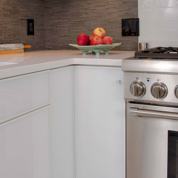 Bari Custom Cabinetry: Back Painted Glass Cabinets