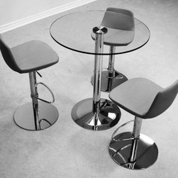 Lady Round Table by sohoConcept - Dining Tables