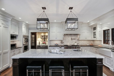 Elegant kitchen photo in New York