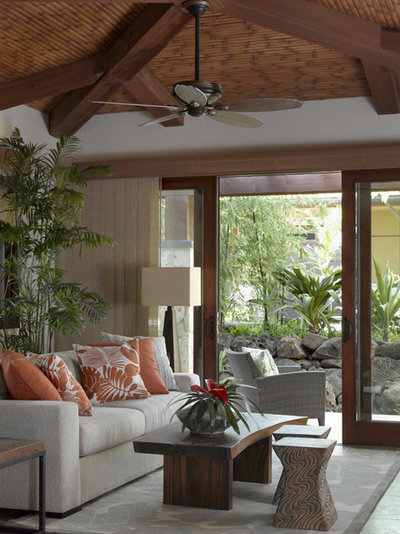 Тропический Спальня by Applegate Tran Interiors