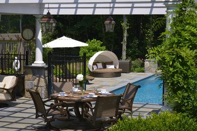 Example of a patio design in New York