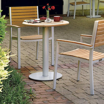 Outdoor Bistro Table (Natural Tekwood)