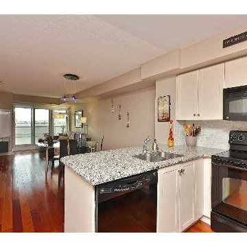 New Listing: Stunning and Spacious Suite at Yonge and Eglinton