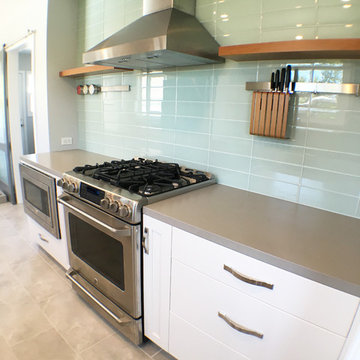 Coastal | Transitional Kitchen - White, Grey, Ice Blue