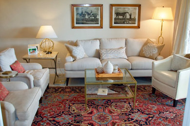 Home design - transitional home design idea in Miami