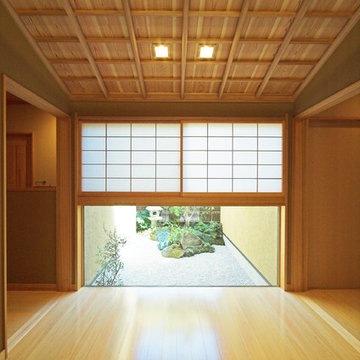 Japanese Style of in-house Garden and Window