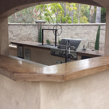 Outdoor Kitchen