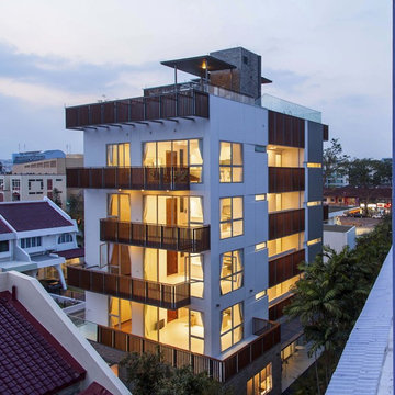 105 Lorong G