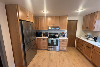 Example of a classic kitchen design in Seattle