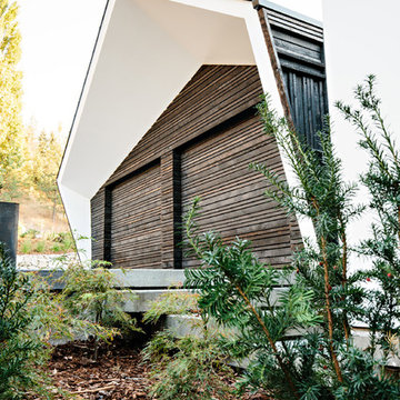 Kalamalka Lake Home