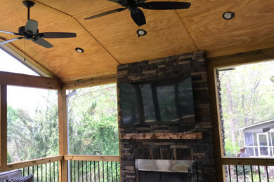 Charlotte Providence - Screened Deck and Porch with Fireplace